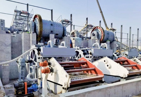 3250球墨機(jī)一風(fēng)化料機(jī)制砂生產(chǎn)線